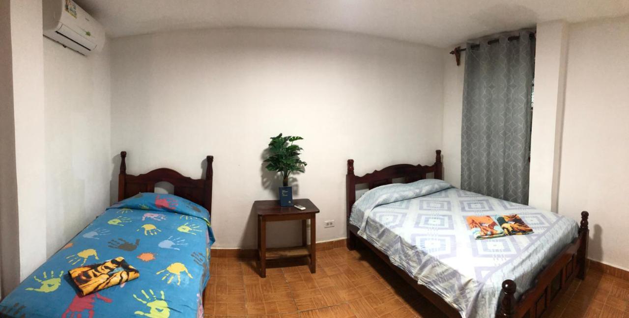 Reff Hotel Bocas Town Kültér fotó