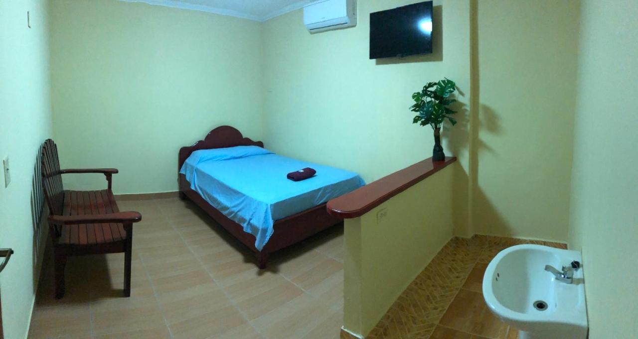 Reff Hotel Bocas Town Kültér fotó